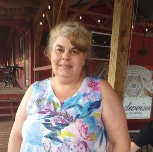 Meet your Posher, Stacy